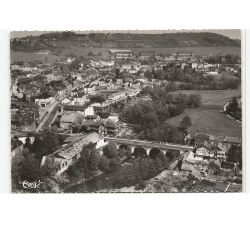 MONTMEDY: vue générale vue aérienne 10x15 - très bon état