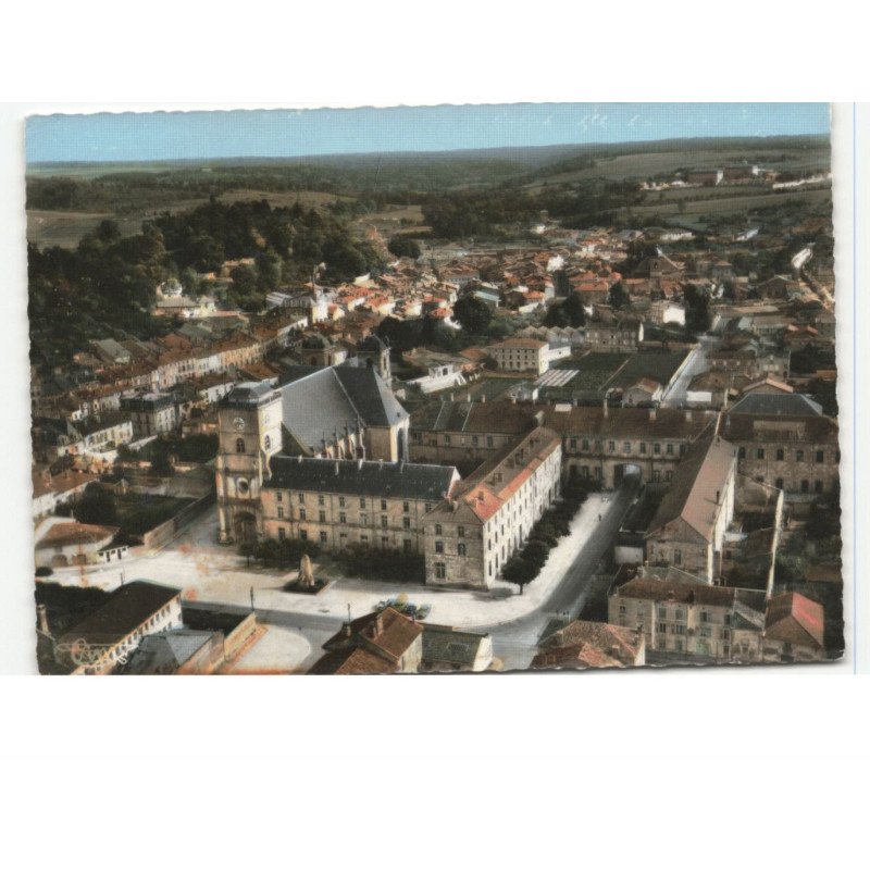 SAINT-MIHIEL: vue générale, église saint-michel, collège et monument vue aérienne 10x15 - très bon état