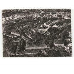 VERDUN: la citadelle et les anciennes fortifications vue aérienne 10x15 - très bon état