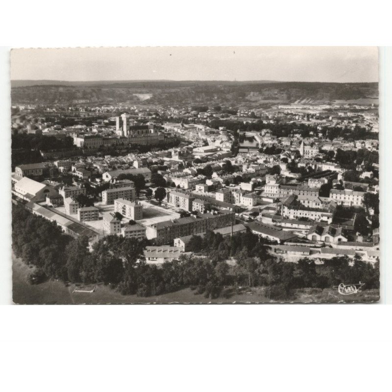 VERDUN: quartier d'anthouard, hôpital saint-nicolas et cathédrale vue aérienne 10x15 - très bon état