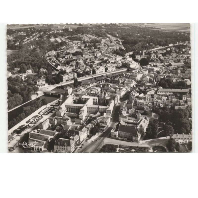 VERDUN: la rue mazel le canal, la porte chaussée, le collège vue aérienne 10x15 - très bon état