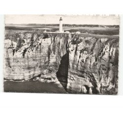 CAP D'ANTIFER: les falaises et le phare vue aérienne 10x15 - très bon état
