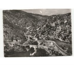 SAINT-GUILHEM-le-DESERT: le pont du diable vue aérienne 10x15 - très bon état