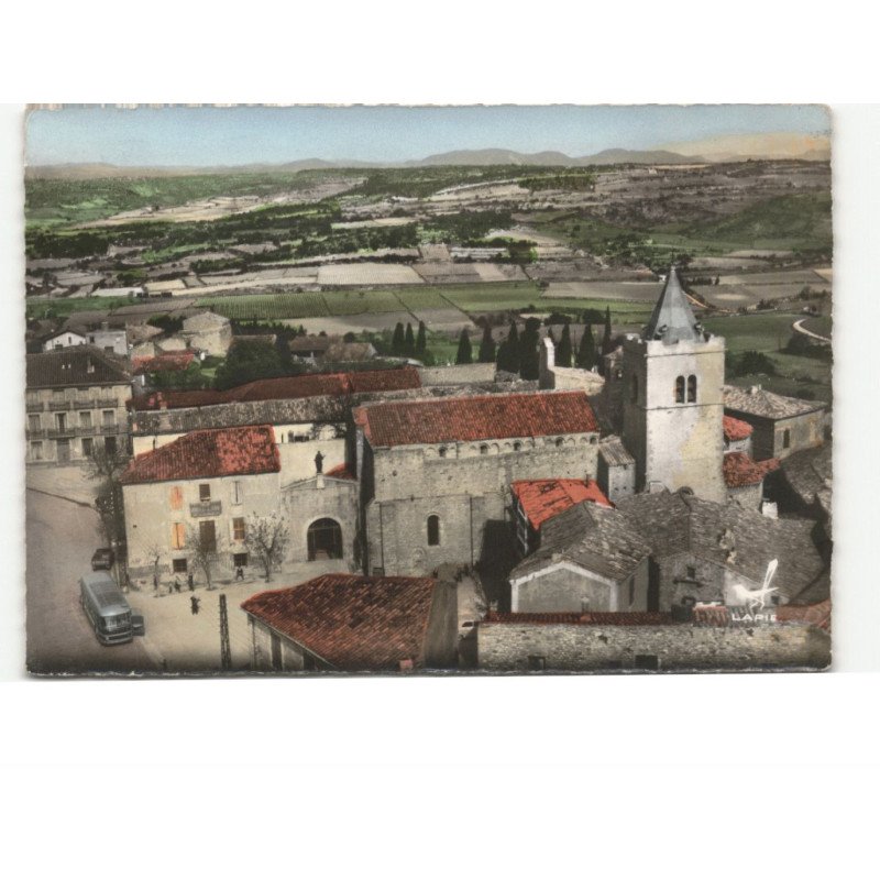 QUARANTE: l'église vue aérienne 10x15 - très bon état