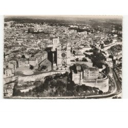 BEZIERS: au 1er plan, la cathédrale saint-nazaire vue aérienne 10x15 - très bon état