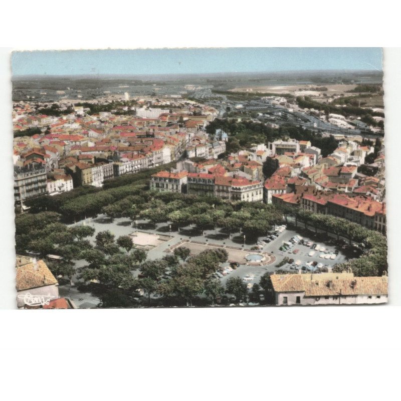 BEZIERS: vue générale, au centre, place de la citadelle vue aérienne 10x15 - très bon état