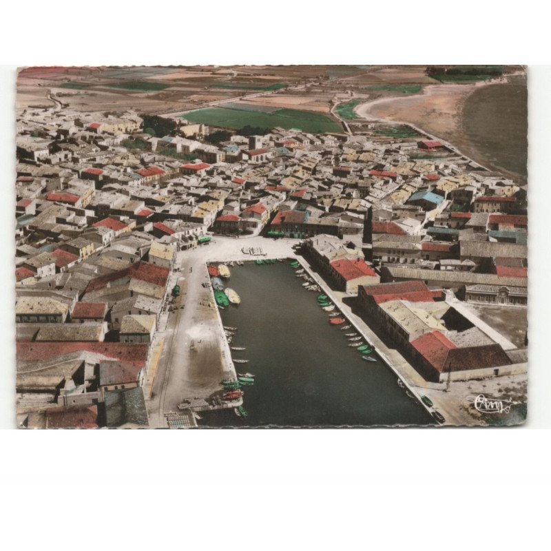 MEZE: le port et la ville vue aérienne 10x15 - très bon état