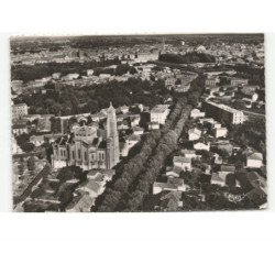 MONTPELLIER: la basilique sainte-thérèse et la ville vue aérienne 10x15 - très bon état