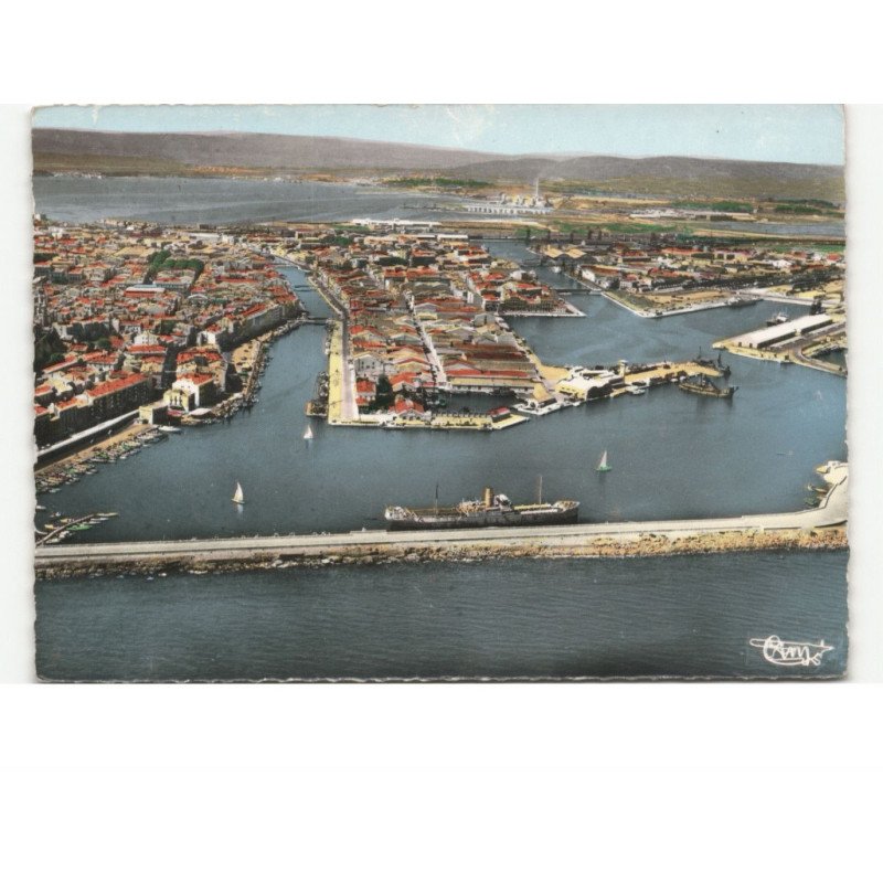 SETE: vue générale du port et la ville vue aérienne 10x15 - très bon état