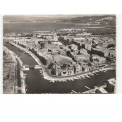 SETE: la chambre de commerce, le canal et l'etang de thau vue aérienne 10x15 - état