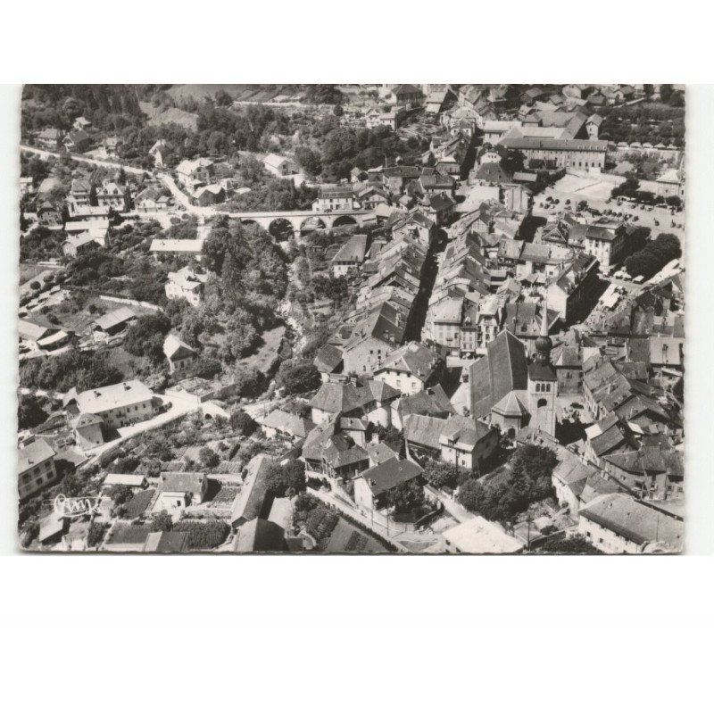 LA ROCHE-sur-FORON: le pont neuf sur le foron, l'église, l'hôpital vieilles maisons vue aérienne 10x15 - très bon état