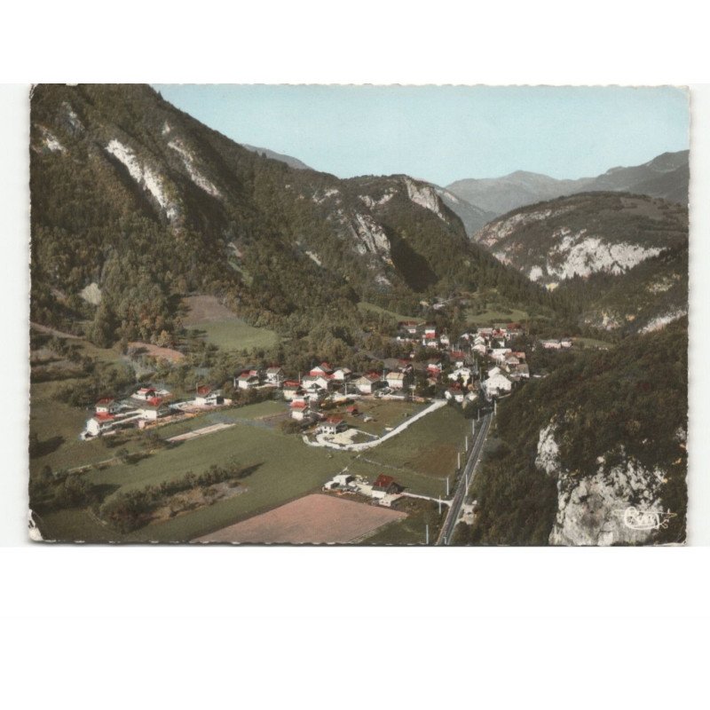 SAINT-JEOIRE-FAUCIGNY: village de pouilly vue aérienne 10x15 - état