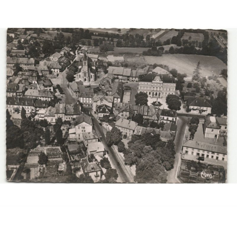 SAINT-JULIEN: partielle et l'église vue aérienne 10x15 - état