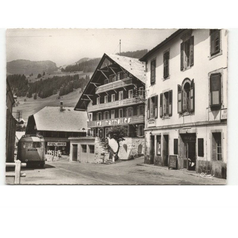 CHATEL: hôtel "les marmottes" vue aérienne 10x15 - très bon état