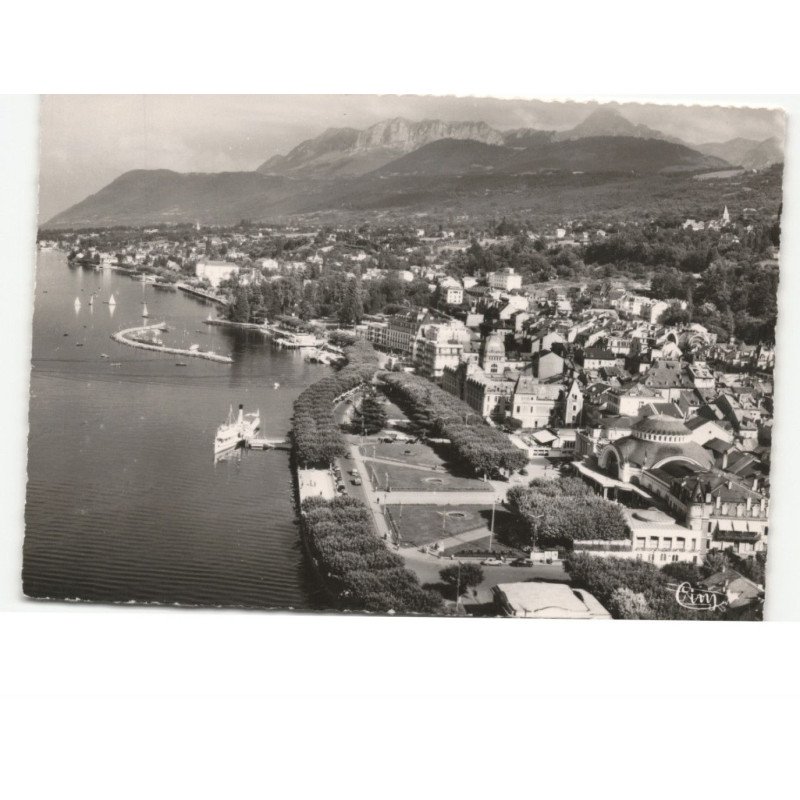EVIAN-les-BAINS: le port et les memises vue aérienne 10x15 - très bon état