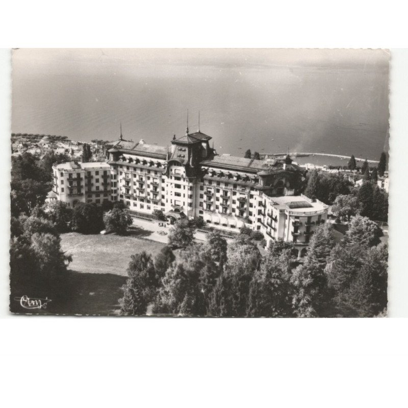 EVIAN-les-BAINS: le royal et le lac vue aérienne 10x15 - très bon état