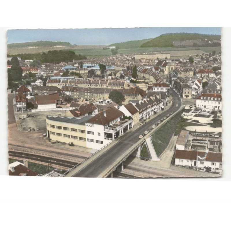 NEUFCHATEL-en-BRAY: le pont route et vue générale vue aérienne 10x15 - très bon état