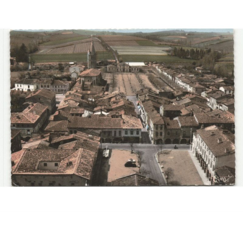 SAINT-SULPICE-sur-LEZE: vue générale, la place de la mairie vue aérienne 10x15 - très bon état