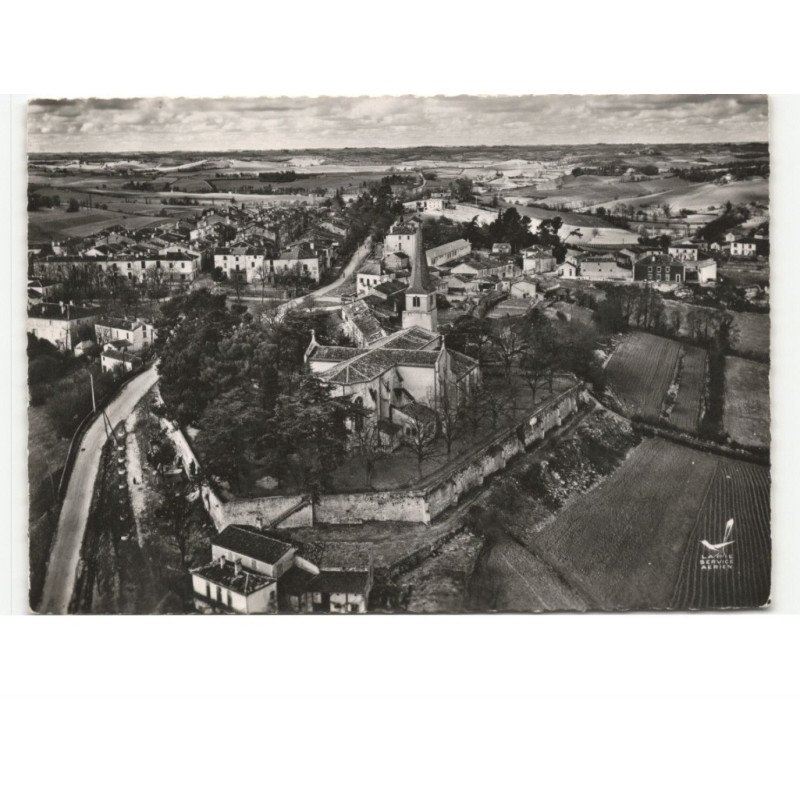 JEGUN: l'église côté abside vue aérienne 10x15 - très bon état