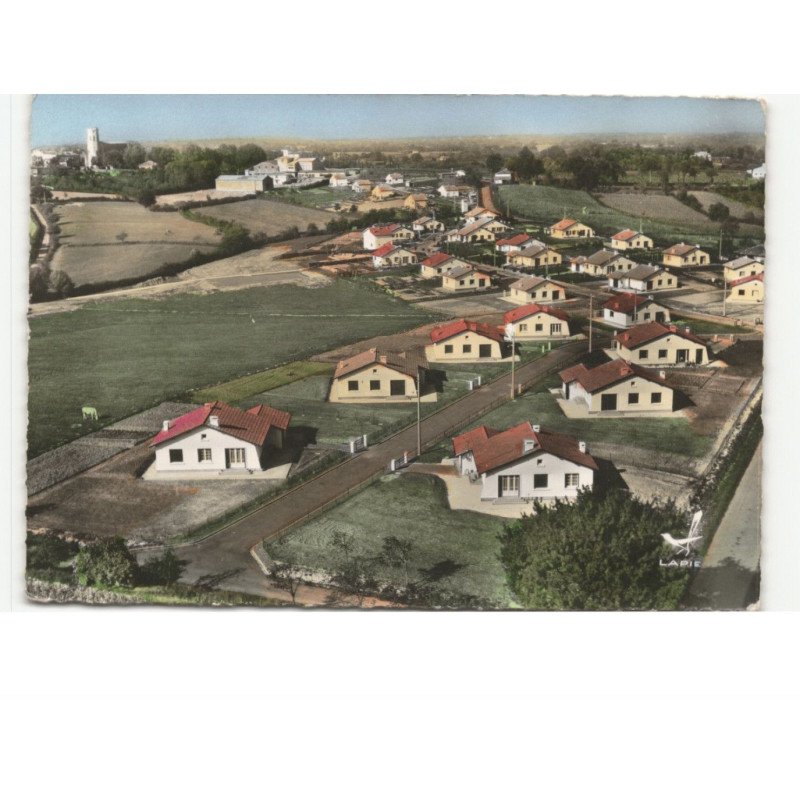 LE HOUGA: les nouvelles cités vue aérienne 10x15 - très bon état
