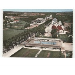 VIC-FEZENSAC: piscine et stade vue aérienne 10x15 - très bon état