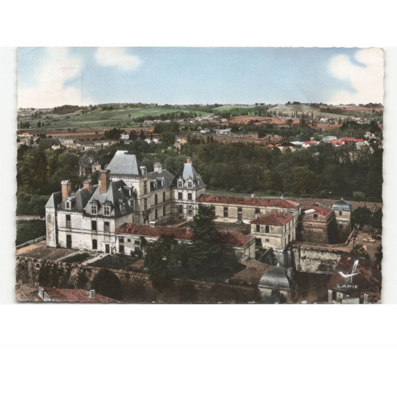 CADILLAC-sur-GARONNE: château du duc d'epernon vue aérienne 10x15 - état