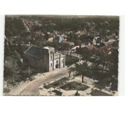 SOULAC-sur-MER: l'église vue aérienne 10x15 - très bon état