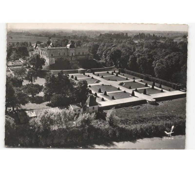 VAYRES: jardins du château vue aérienne 10x15 - très bon état