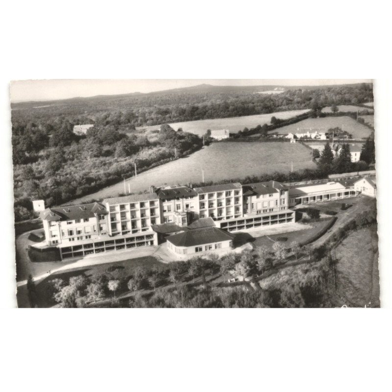 LA GUICHE: sanatorium façade - très bon état