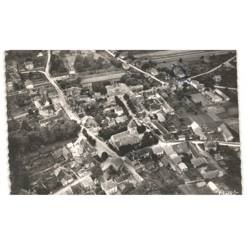 GERGY: centre du pays vue aérienne 10X15 - très bon état