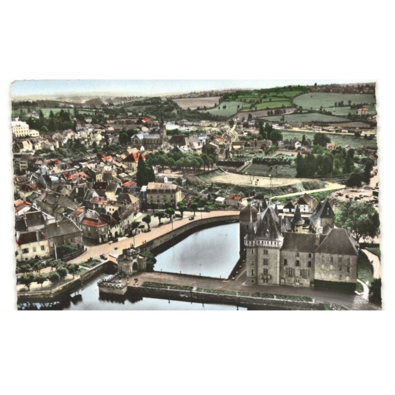 LA CLAYETTE: le château vue aérienne 10X15 - très bon état