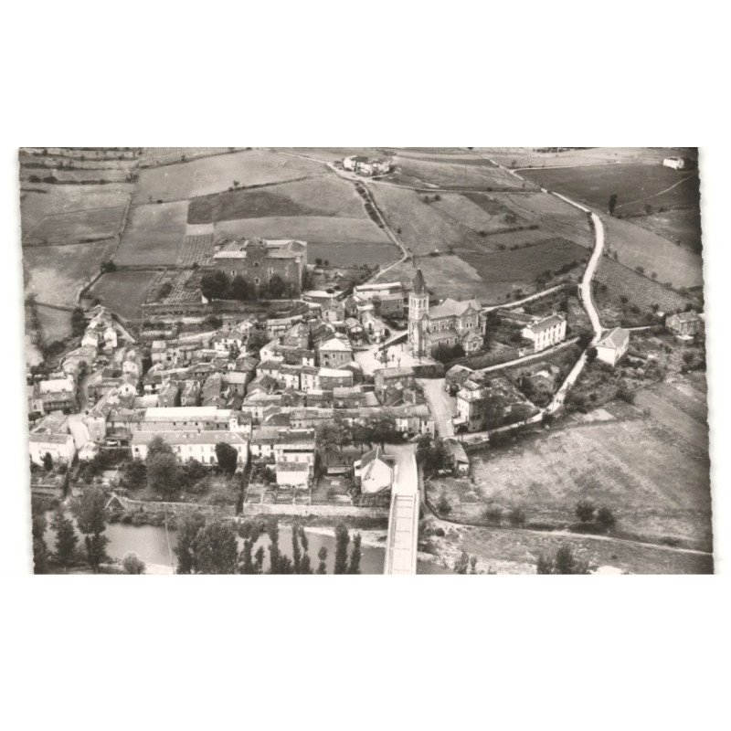 SAINT-IZAIRE: le centre du bourg vue aérienne 10x15 - très bon état
