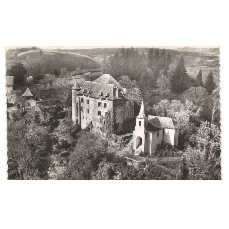 AVEYRON: château de gironde et la chapelle vue aérienne 10x15 - très bon état