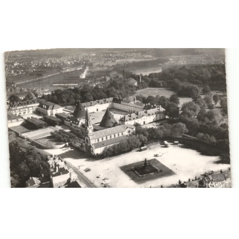 LE CREUSOT: place schneider et château de la verrerie vue aérienne 10X15 - très bon état