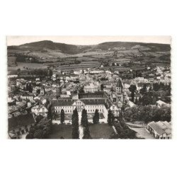 CLUNY: l'abbaye, école des arts au fond la montée du loup vue aérienne 10X15 - très bon état