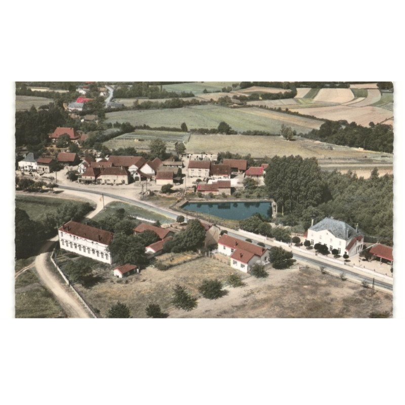 LA CHAPELLE-SAINT-SAUVEUR: vue générale vue aérienne 10X15 - très bon état