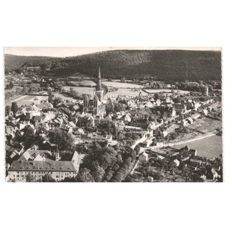 AUTUN: l'institution saint-lazare et la cathédrale vue aérienne 10X15 - très bon état