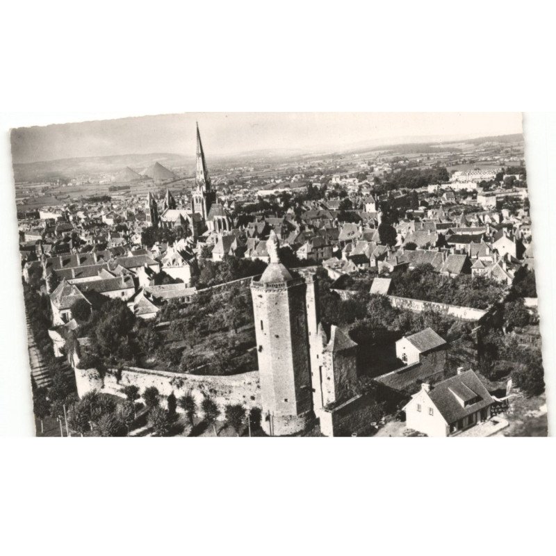 AUTUN: la tour des ursulines au fond la basiliques saint-lazare aérienne 10X15 - très bon état