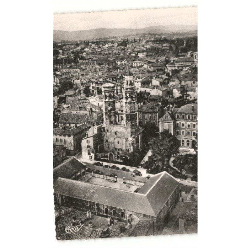 MACON: les halles, le vieux saint-vincent, charnay et monts du maconnais vue aérienne 10X15 - très bon état