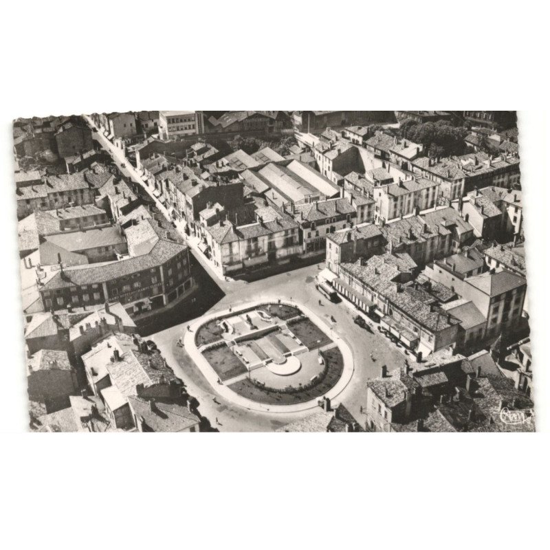 MACON: nouvelle place de la barre vue aérienne 10X15 - très bon état