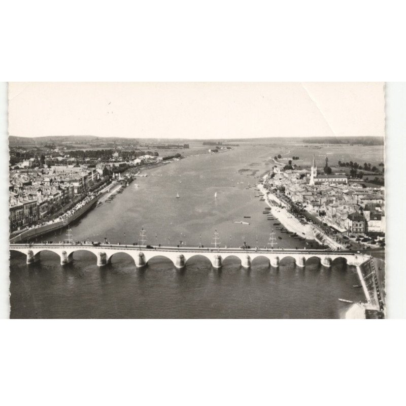 MACON: vue générale des championnats d'europe d'aviron vue aérienne 10X15 - état