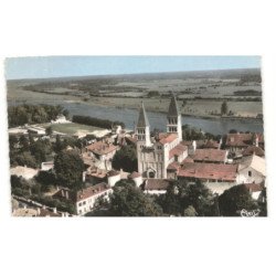 TOURNUS: l'église saint-philibert vue aérienne 10X15 - très bon état