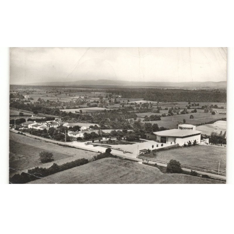 TAIZE: église de la réconciliation et le centre de rencontres vue aérienne 10X15 - état