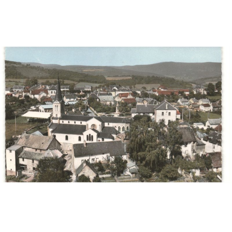SAINT-LEGER-sous-BEUVRAY: l'église vue aérienne 10X15 - état