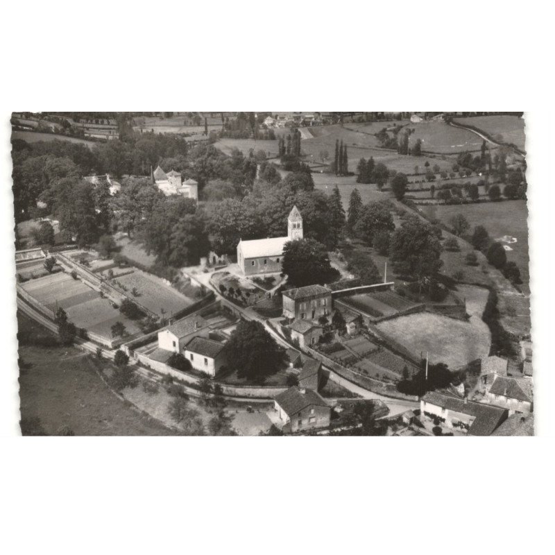 SAINT-POINT: l'église de saint-point en juillet 1953 vue aérienne 10X15 - très bon état