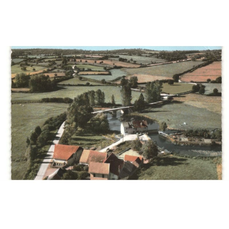 SAINT-DIDIER-en-BRIONNAIS: vue sur le moulin vue aérienne 10X15 - état
