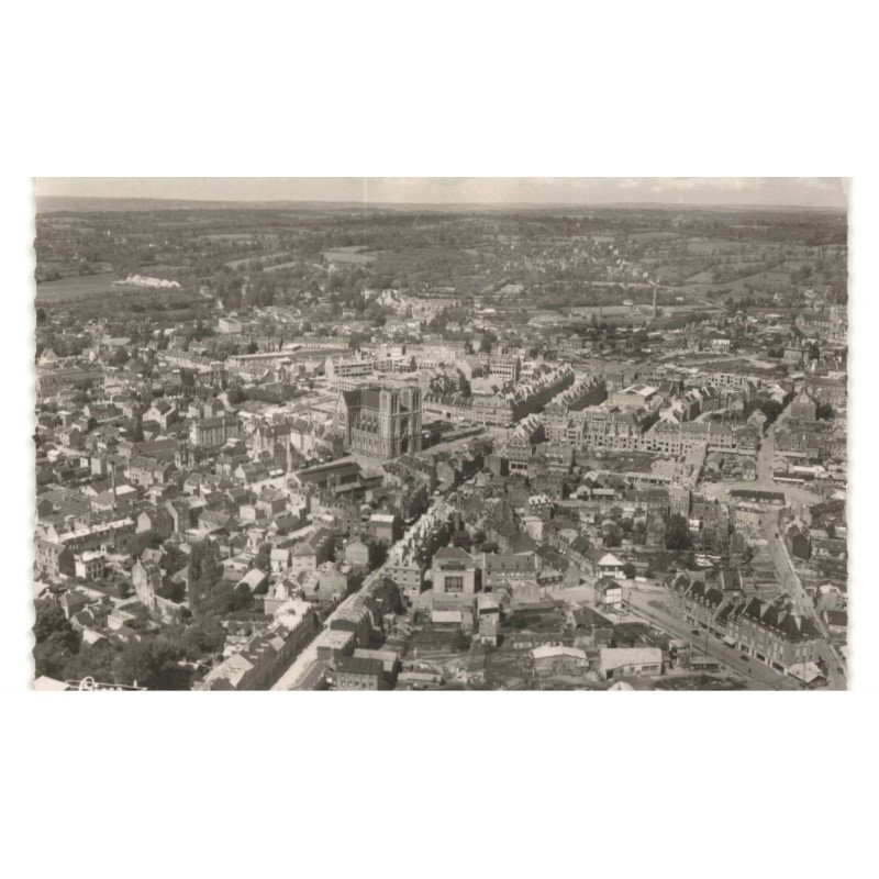 FLERS: route de domfront et l'église saint-germain vue aérienne 10x15 - très bon état