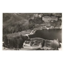 BAGNOLES-de-L'ORNE: le casino du lac et le grand hôtel vue aérienne 10x15 - très bon état