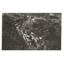 BAGNOLLES-de-L'ORNE: l'hôtel des thermes au loin lac casino le grand hôtel vue aérienne 10x15 - état