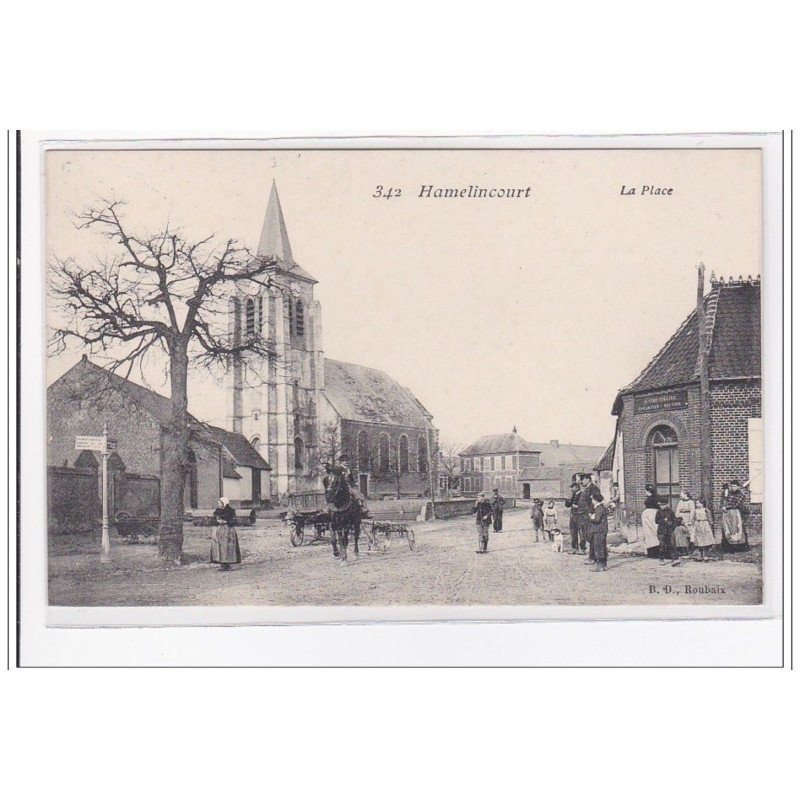 HAMELINCOURT : la place - tres bon etat